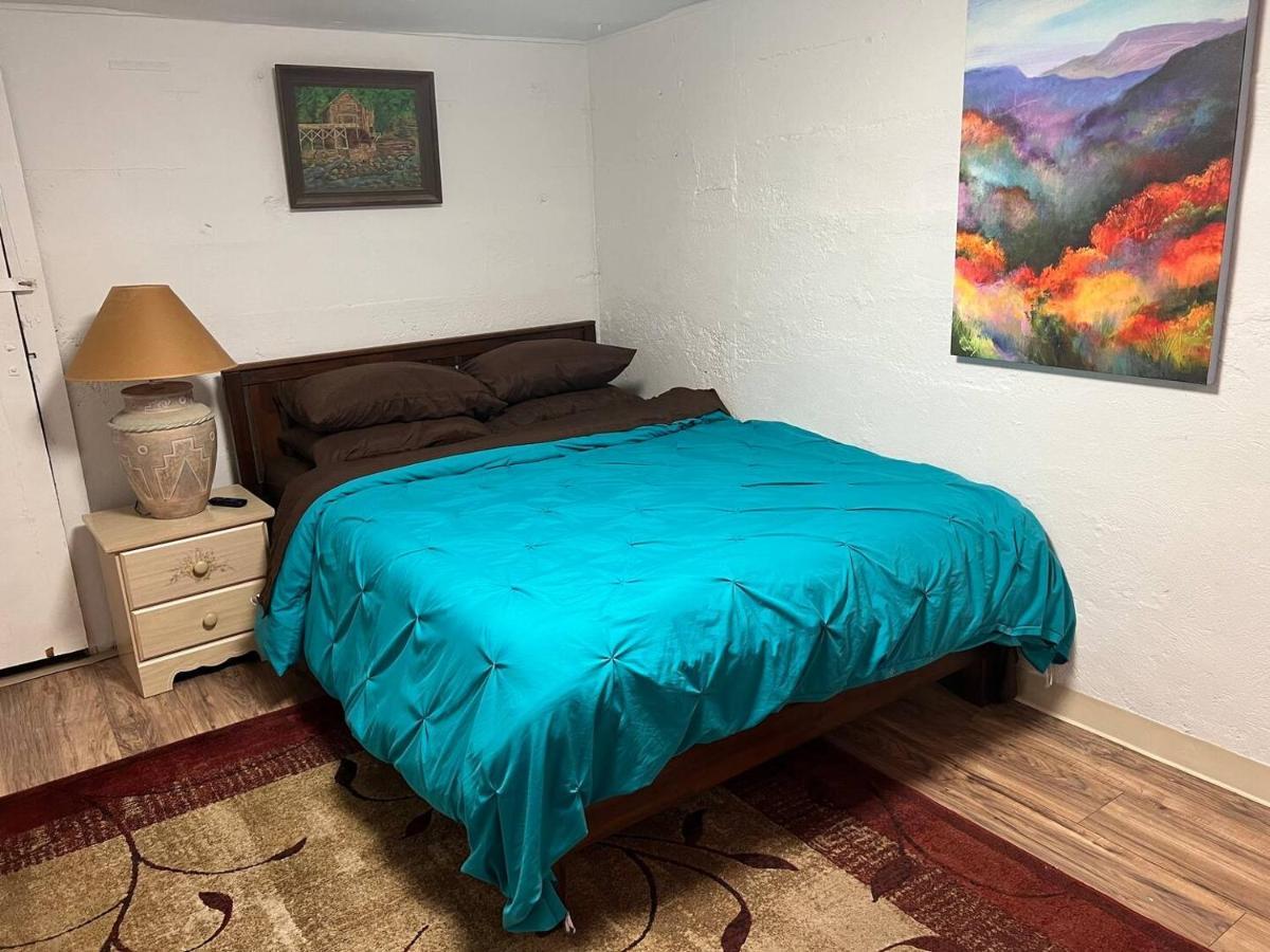 Derby City Getaway Appartement Louisville Kamer foto